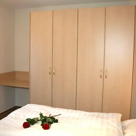 Haus-elbstrom-whg-23 Appartement *